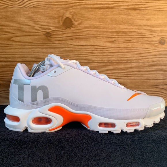 nike air max plus tn se total orange